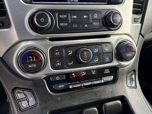 Used 2017 GMC Yukon SLT w/ Premium Edition AWD/4WD image 24