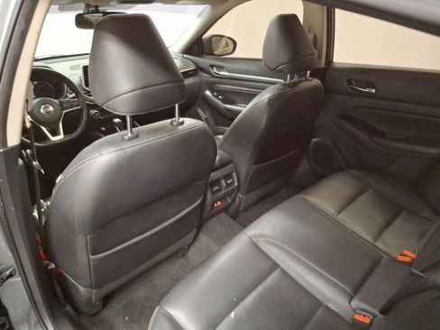 Used 2020 Nissan Altima 2.5 Platinum image 13