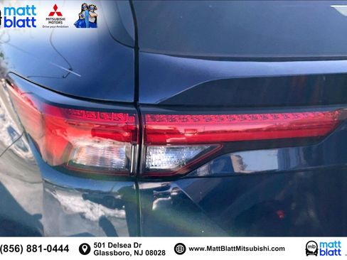 Used 2023 Mitsubishi Outlander SE image 31