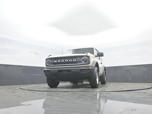 New 2026 Ford Bronco 2-Door AWD/4WD image 28