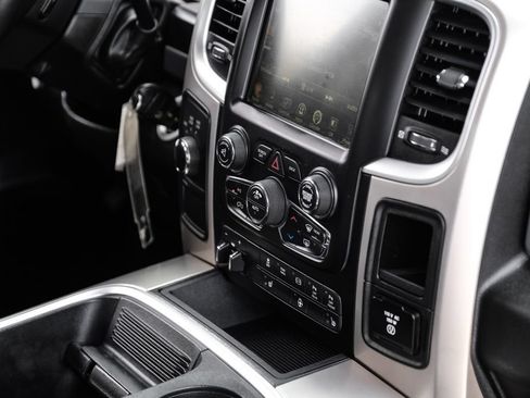 Used 2017 RAM 3500 Big Horn AWD/4WD image 19