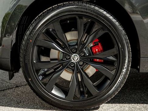 New 2025 Jaguar F-PACE R-Dynamic S image 11