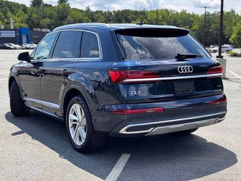 Used 2023 Audi Q7 2.0T Premium w/ Convenience Package AWD/4WD image 4
