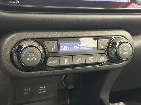 Used 2023 Nissan Kicks SR w/ SR Premium Package image 24