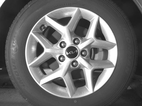 Used 2025 Kia Soul LX w/ LX Technology Package image 20