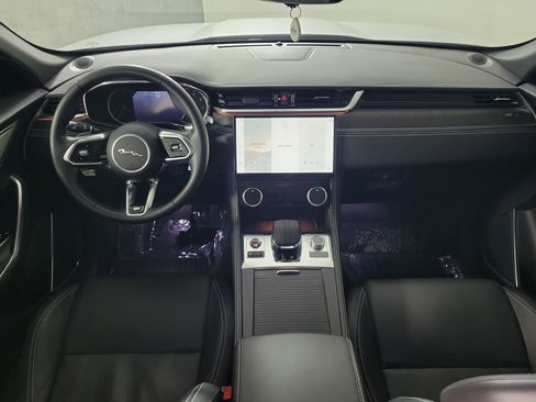 Used 2023 Jaguar F-PACE R-Dynamic S AWD/4WD image 11