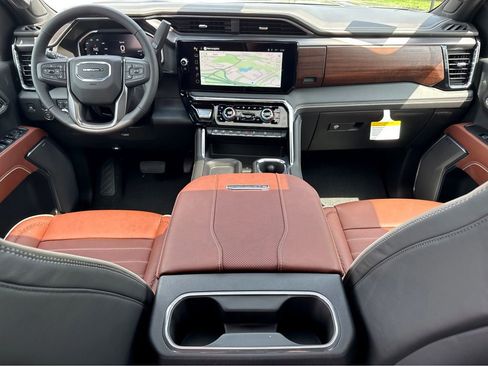 New 2026 GMC Sierra 2500 Denali Ultimate image 11