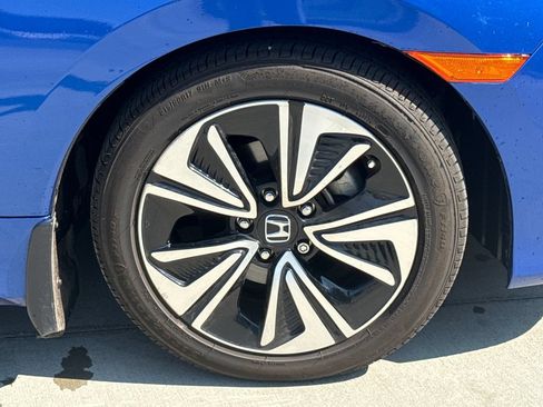 Used 2018 Honda Civic EX-T image 11