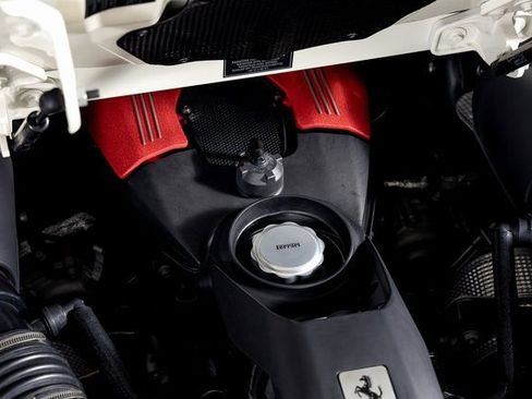 Certified 2018 Ferrari 488 Spider RWD image 10