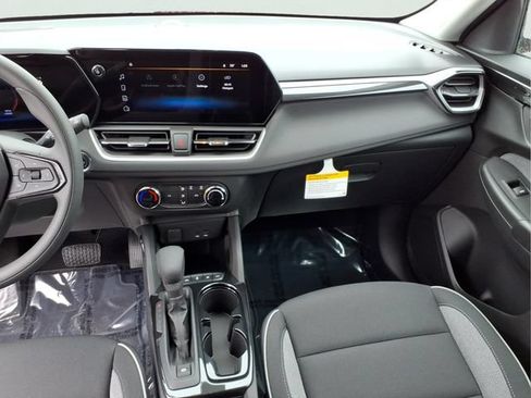 New 2026 Chevrolet TrailBlazer LS w/ LS Convenience Package AWD/4WD image 15