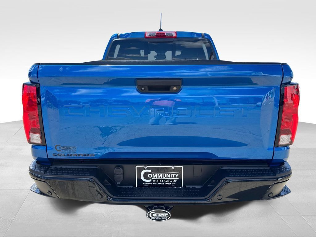 Certified 2024 Chevrolet Colorado Trail Boss w/ Advanced Trailering Package AWD/4WD image 6