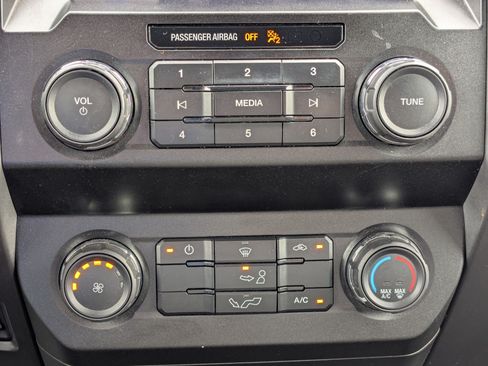 Used 2020 Ford F150 XLT w/ Trailer Tow Package AWD/4WD image 25