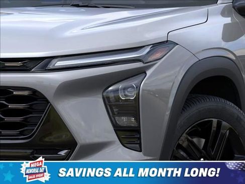 New 2026 Chevrolet Trax ACTIV w/ Sunroof Package FWD image 10