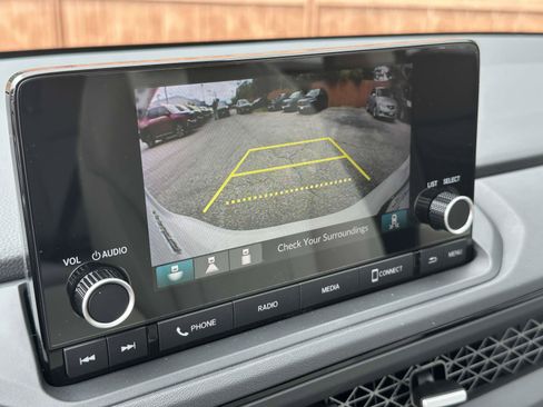 New 2025 Honda Accord SE image 4