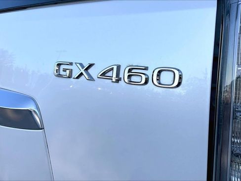 Used 2023 Lexus GX 460 Premium image 10