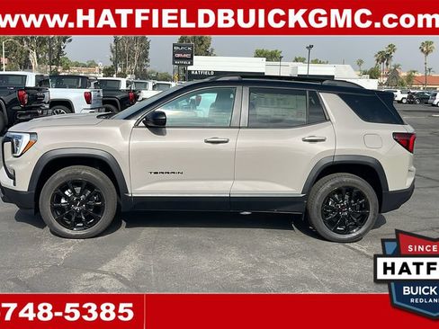 New 2026 GMC Terrain Elevation w/ Elevation Premium Package FWD image 2