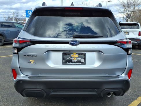 Used 2025 Subaru Forester Limited w/ Popular Package #2 image 11