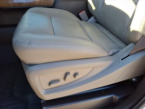 Used 2019 GMC Sierra 3500 SLT w/ Duramax Plus Package image 17