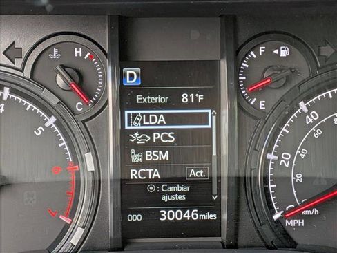 Used 2023 Toyota 4Runner SR5 Premium w/ Moonroof Package RWD image 10