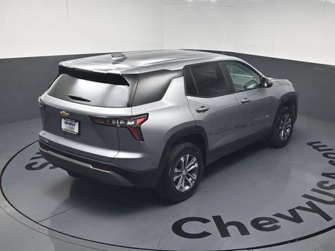 Used 2026 Chevrolet Equinox LT FWD image 34