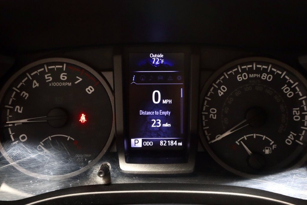 Used 2018 Toyota Tacoma TRD Off-Road AWD/4WD image 28
