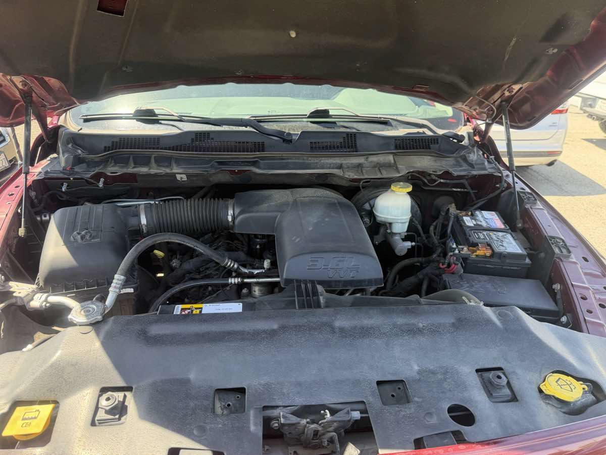 Used 2018 RAM 1500 Express w/ Express Value Package AWD/4WD image 13