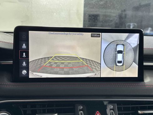 Used 2022 Genesis G70 3.3T image 20