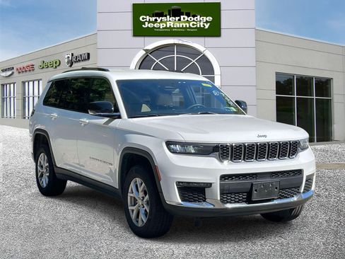 Used 2023 Jeep Grand Cherokee L Limited AWD/4WD image 4