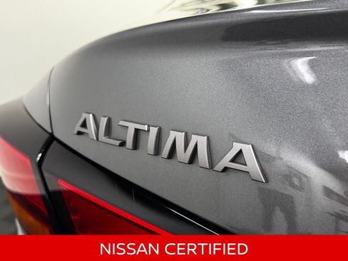 Certified 2025 Nissan Altima 2.5 SV FWD image 10