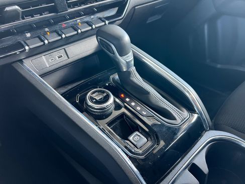 Used 2023 GMC Canyon Elevation w/ Convenience Package image 19