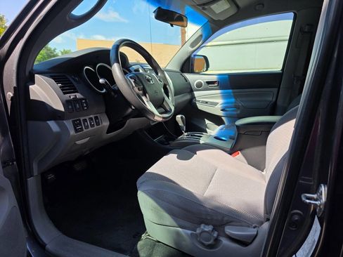 Used 2015 Toyota Tacoma 4x4 Double Cab w/ TRD Off-Road Package image 12