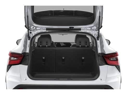 New 2026 Chevrolet Trax LT w/ LPO, Blackout Package FWD image 35