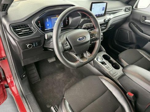 Used 2025 Ford Escape ST-Line AWD/4WD image 8