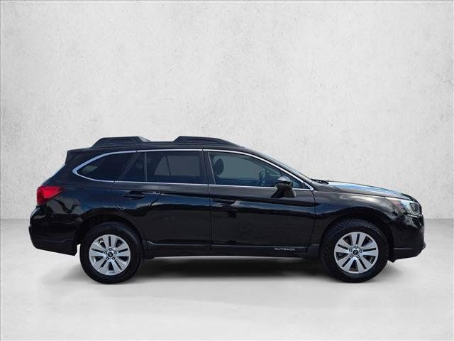 Used 2018 Subaru Outback 2.5i Premium AWD/4WD image 4