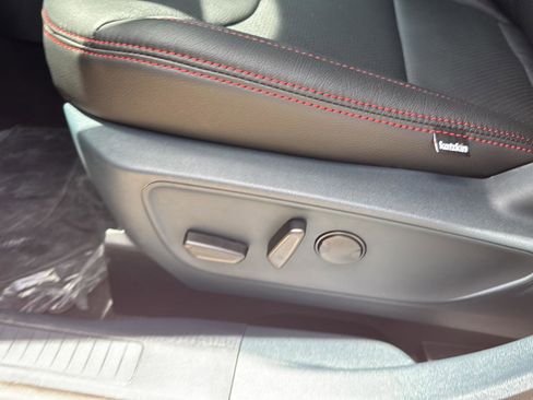 New 2025 Ford Maverick XLT w/ XLT Luxury Package image 15