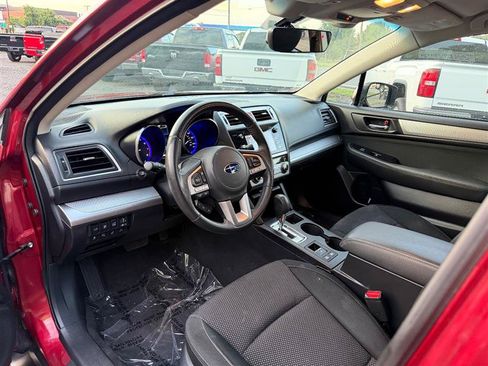 Used 2017 Subaru Outback 2.5i Premium AWD/4WD image 14