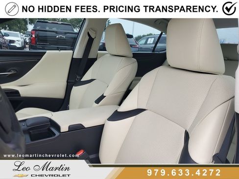 Used 2022 Lexus ES 350 w/ Premium Package FWD image 13