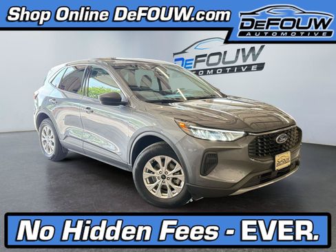 Used 2024 Ford Escape Active AWD/4WD image 1