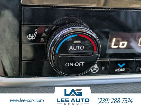 Used 2021 Nissan Rogue Platinum image 28