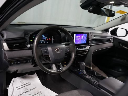 Certified 2025 Toyota Camry LE image 11