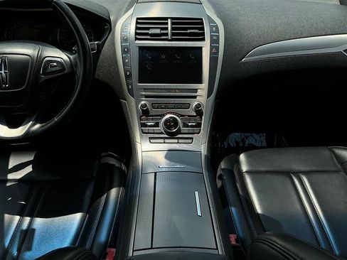 Used 2017 Lincoln MKZ Premiere image 26