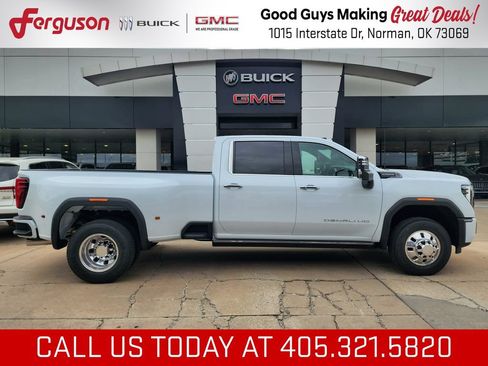 New 2026 GMC Sierra 3500 Denali Ultimate AWD/4WD image 2