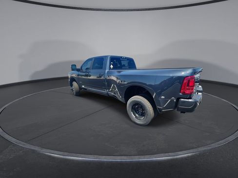 New 2026 RAM 3500 Laramie AWD/4WD image 6