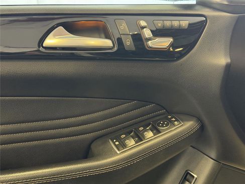 Used 2019 Mercedes-Benz GLE 43 AMG image 11