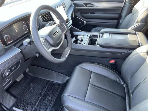 New 2026 Jeep Grand Wagoneer 4WD image 23