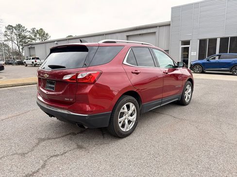 Used 2020 Chevrolet Equinox LT image 3