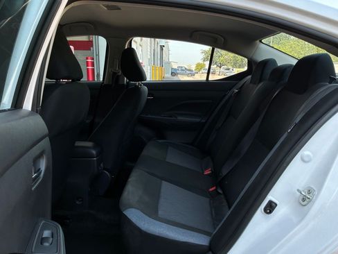 Used 2025 Nissan Versa SV FWD image 12