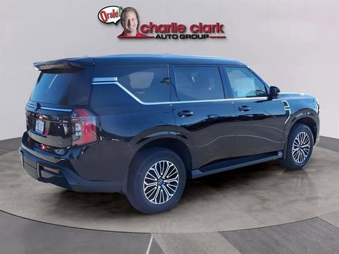New 2026 Nissan Armada SL w/ Captain's Chari Seat Package image 5