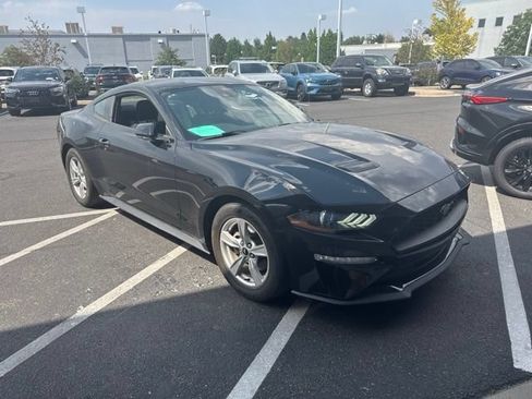 Used 2022 Ford Mustang Coupe RWD image 2