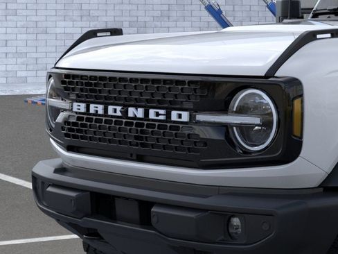 New 2026 Ford Bronco Outer Banks AWD/4WD image 19